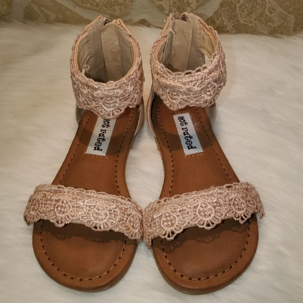 GIRLS SANDALS NOT RATED - Picture 5 of 9